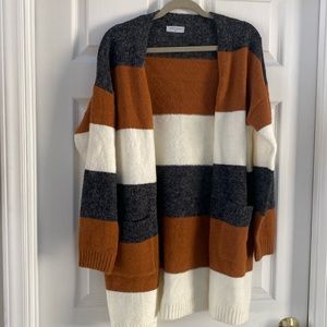 Vestique Cardigan